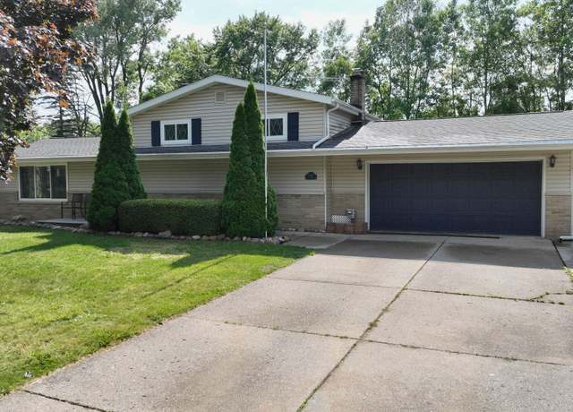 Property at 11427 Colonial Woods Dr, Clio, MI 48420, 3 beds, 1.5 baths
