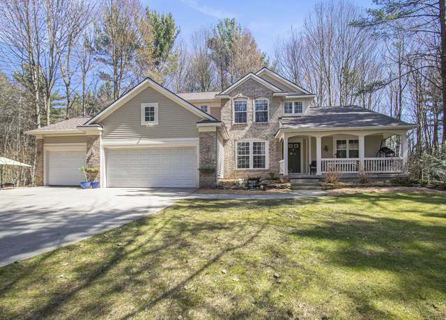 Property at 6562 Boulder Dr, Muskegon, MI 49444, 4 beds, 2.5 baths