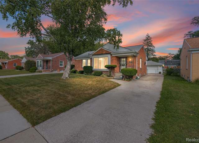 Property at 23510 Scotia Rd, Oak Park, MI 48237, 3 beds, 1 bath