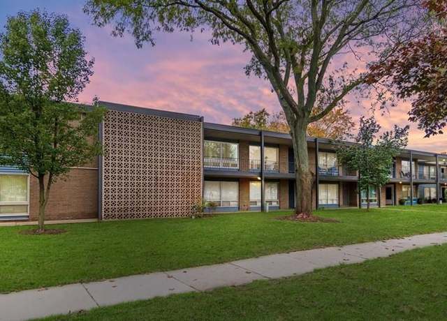 Property at 15055 Hubbard St #27, Livonia, MI 48154, 1 bed, 1 bath