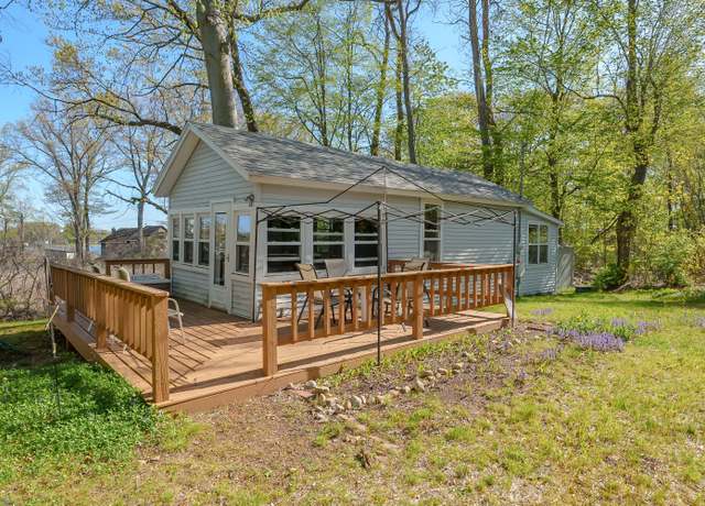 Property at 10976 Beech Island Is, Plainwell, MI 49080, 1 bed, 1 bath