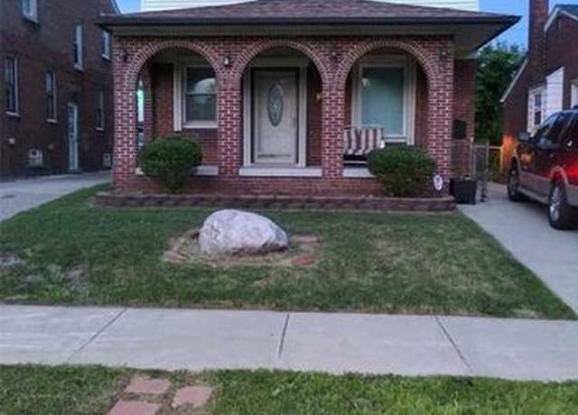 Property at 9620 SE Sussex St, Detroit, MI 48227, 5 beds, 2.5 baths