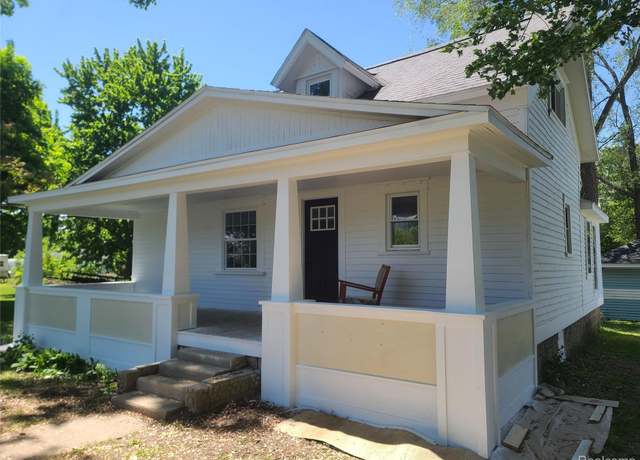 Property at 3685 Main St, Akron, MI 48701, 2 beds, 1 bath
