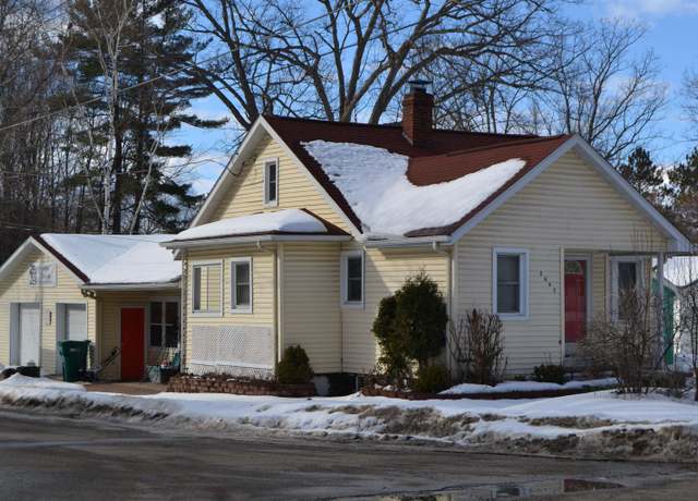 Property at 2642 S Gladwin Rd, Prudenville, MI 48651, 2 beds, 2 baths