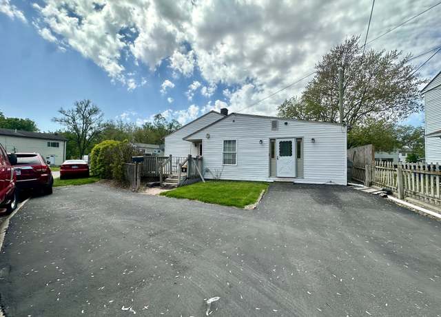 Property at 32222 Hillsdale Ct, Westland, MI 48186, 3 beds, 2 baths