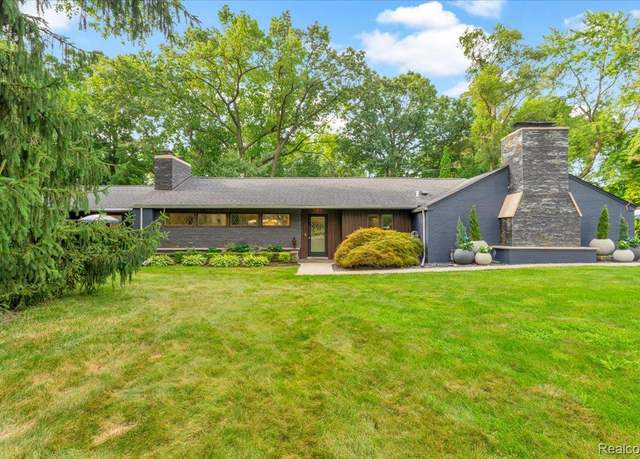 Property at 4115 Orchard Way, Bloomfield Charter Township, MI 48301, 3 beds, 3.5 baths