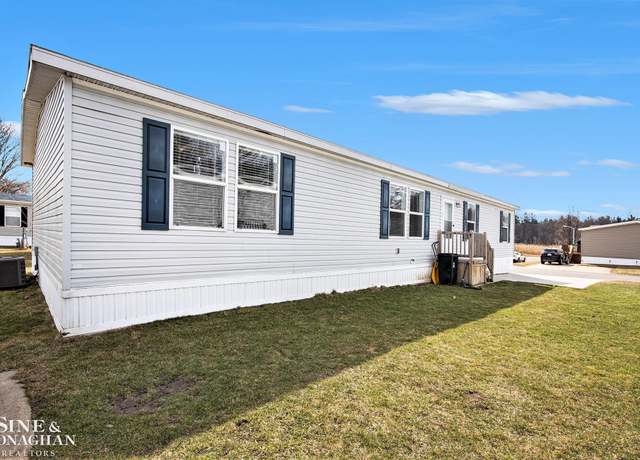 Property at 1846 Ponderosa Ave, Columbus, MI 48063, 4 beds, 2 baths