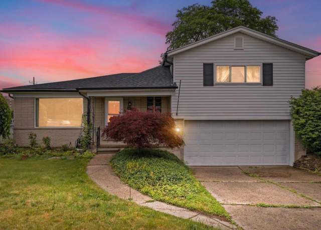 Property at 28368 Besmore Dr, Warren, MI 48093, 3 beds, 2.5 baths