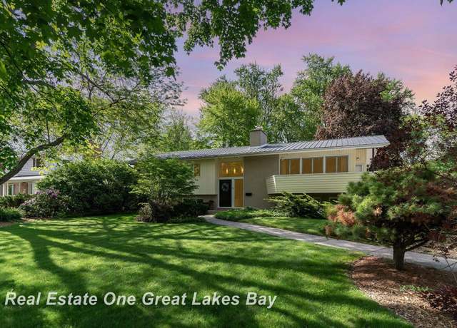 Property at 519 Linwood Dr, Midland, MI 48640, 3 beds, 2 baths