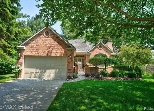 Property at 16483 Dawnlight Dr, Fenton, MI 48430, 3 beds, 2.5 baths