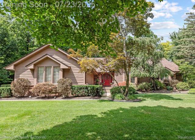 Property at 43484 Scenic Ln, Northville, MI 48167, 4 beds, 3.5 baths