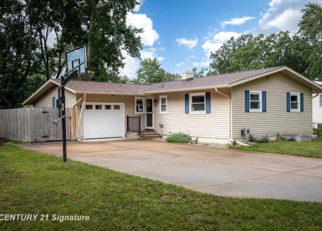 Property at 2707 Valorie Ln, Midland, MI 48640, 4 beds, 1.5 baths