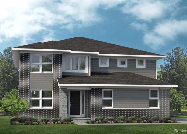 Property at 4840 Stamford Dr, West Bloomfield, MI 48323, 4 beds, 2.5 baths