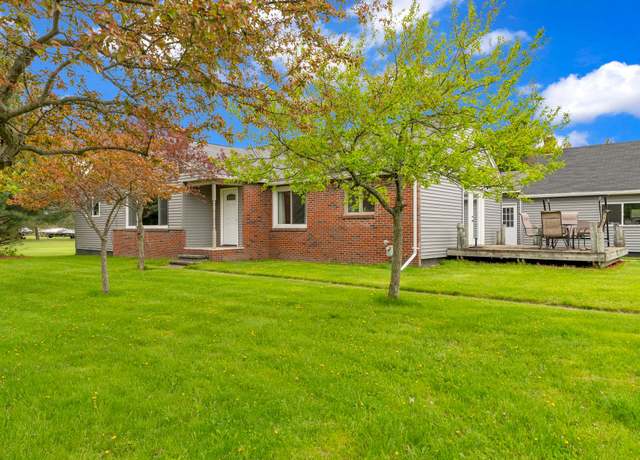Property at 4086 Jeddo Rd, Burtchville, MI 48059, 3 beds, 2.5 baths