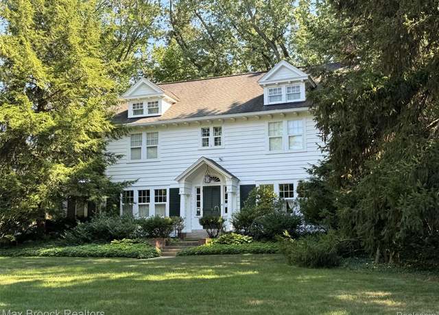 Property at 13 Elm Park Blvd, Pleasant Ridge, MI 48069, 4 beds, 2 baths