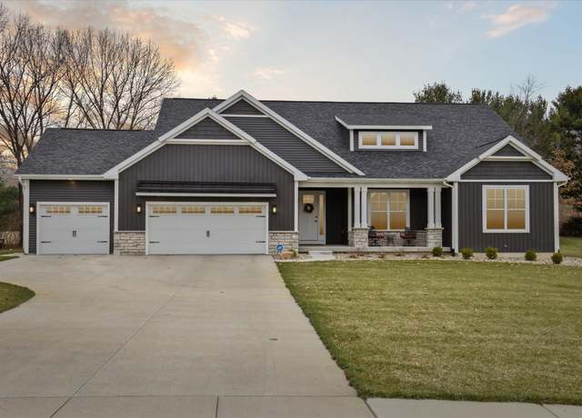 Property at 1732 Toscana St, Kalamazoo, MI 49009, 3 beds, 2 baths