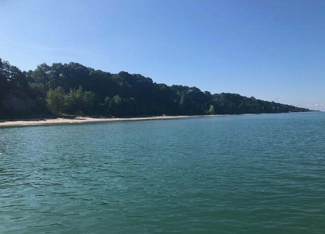 Property at 266 Blue Star Hwy, South Haven, MI 49090, 5 beds, 2 baths