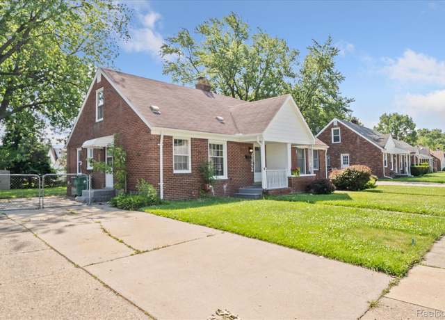 Property at 23772 Brittany Ave, Eastpointe, MI 48021, 3 beds, 1 bath