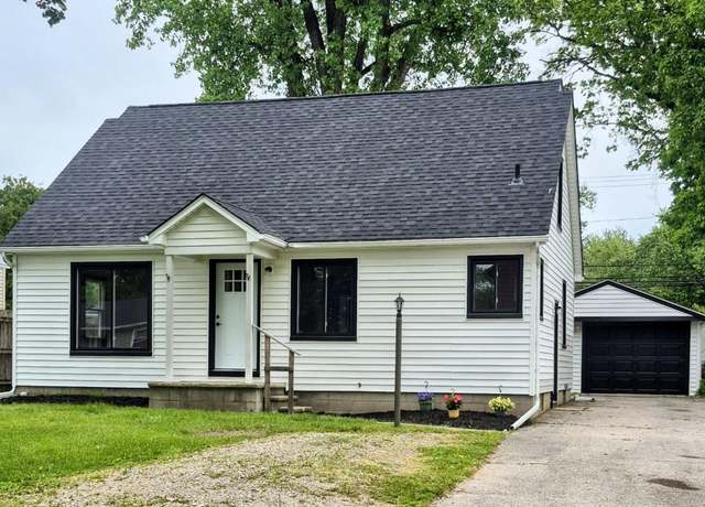 Property at 2114 Hollywood Dr, Monroe, MI 48162, 3 beds, 2 baths
