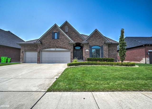 Property at 49293 Monarch Dr, Macomb Township, MI 48044, 3 beds, 2.5 baths