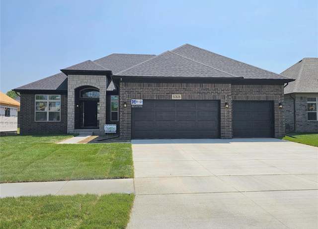 Property at 50826 Timberstone Dr, Macomb, MI 48042, 3 beds, 2.5 baths