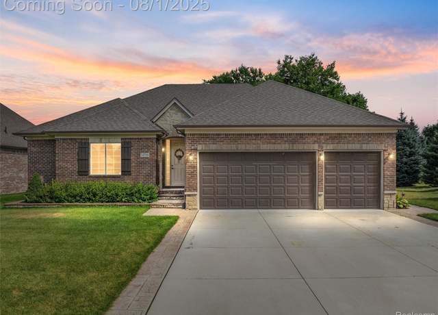 Property at 14759 Hannebauer Ct, Sterling Heights, MI 48313, 3 beds, 2.5 baths