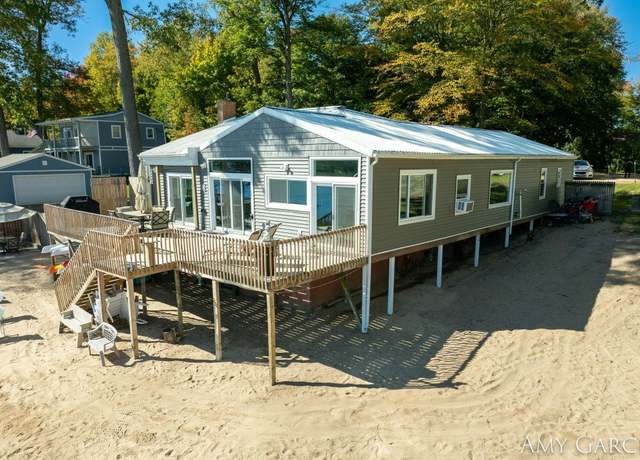 Property at 6319 Woods Trail Dr, Delton, MI 49046, 4 beds, 2 baths