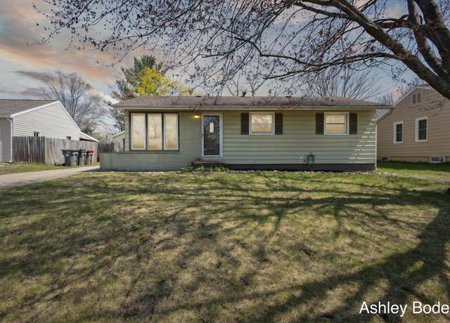 Property at 4424 Miramar Ave NE, Grand Rapids, MI 49525, 3 beds, 1 bath