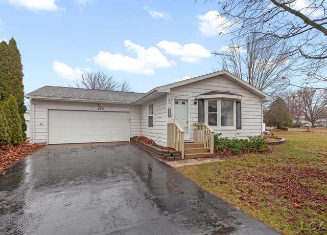 Property at 4221 Haven Ct, Adrian, MI 49221, 3 beds, 1 bath