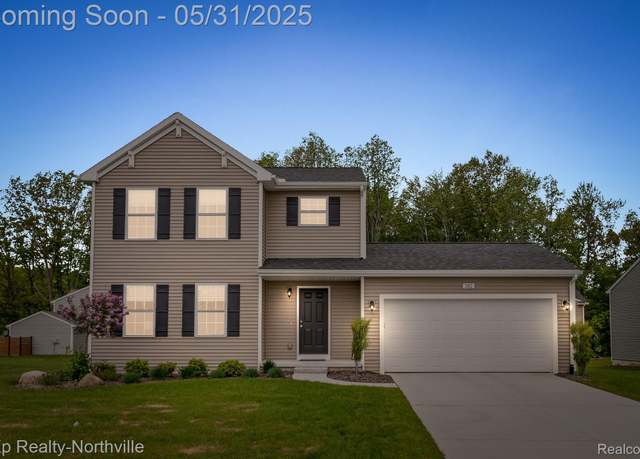 Property at 342 Lotz Ct, Wayland, MI 49348, 4 beds, 2.5 baths