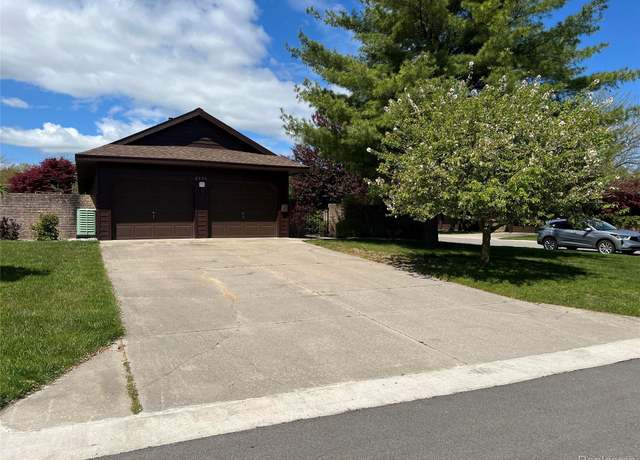 Property at 2205 Hammond Place Ctr, Traverse City, MI 49686, 2 beds, 2 baths