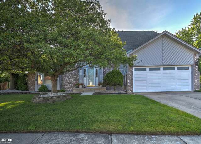 Property at 46539 Greenbriar Dr, Chesterfield Township, MI 48051, 3 beds, 3 baths