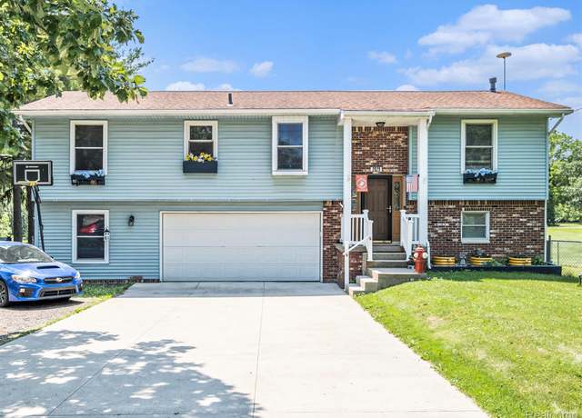 Property at 2029 N Long Lake Rd, Fenton, MI 48430, 4 beds, 2 baths