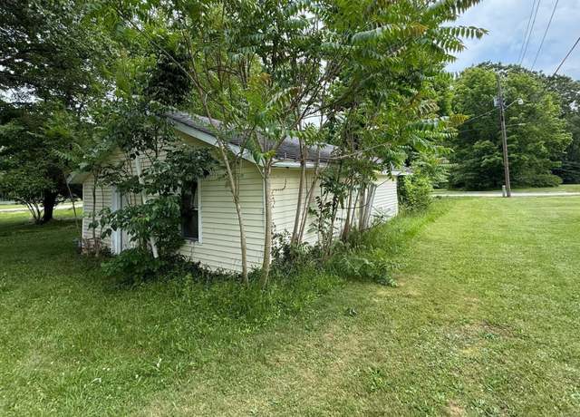 Property at 1105 Victory St, Buchanan, MI 49107, 3 beds, 1 bath