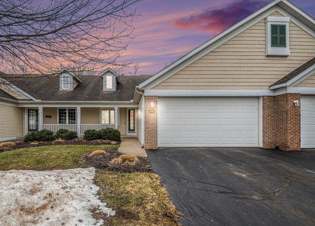 Property at 1721 W Clearwater Dr, Zeeland, MI 49464, 3 beds, 2.5 baths