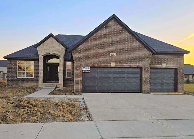 Property at 50045 Mustang Dr, Macomb, MI 48042, 3 beds, 2.5 baths