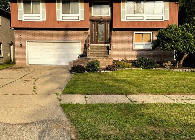 Property at 9531 W Outer Dr, Detroit, MI 48223, 4 beds, 3 baths