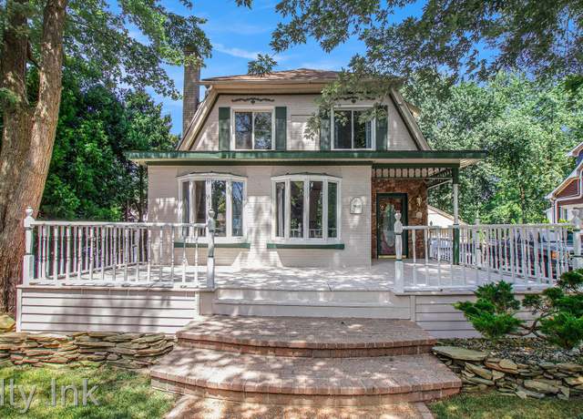 Property at 9820 Byromar Ln, Grosse Ile, MI 48138, 4 beds, 1.5 baths