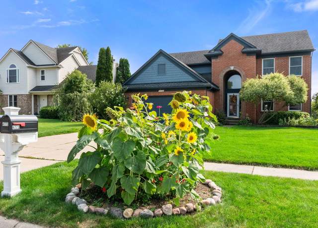 Property at 4778 N Ashford Way, Ypsilanti, MI 48197, 4 beds, 3.5 baths