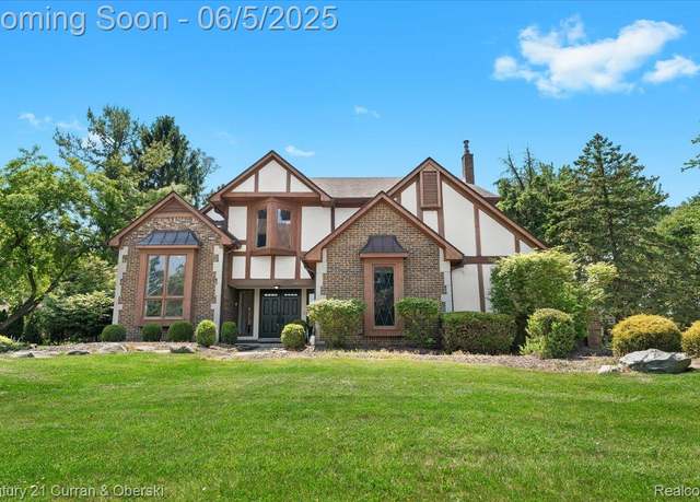 Property at 22275 Heatheridge Ln, Northville, MI 48167, 4 beds, 3 baths