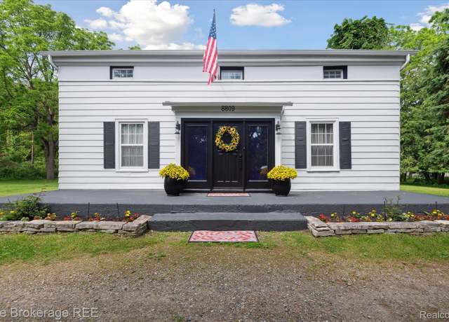 Property at 8809 Sashabaw Rd, Clarkston, MI 48348, 3 beds, 2 baths