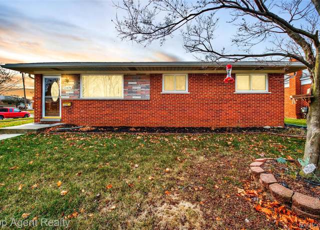 Property at 12876 Martin Rd, Warren, MI 48088, 3 beds, 2 baths