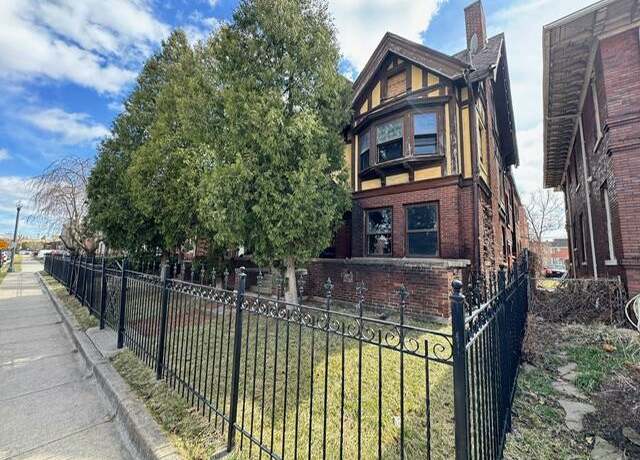 Property at 250 Eliot St, Detroit, MI 48201, 9 beds, 9 baths