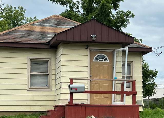 Property at 1017 Stocker Ave, Flint, MI 48503, 2 beds, 1 bath