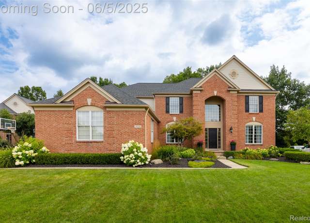 Property at 48510 Manhattan Cir, Canton, MI 48188, 4 beds, 4 baths