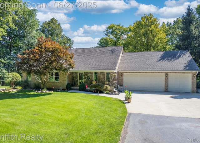 Property at 2385 Corlett Rd, Brighton, MI 48114, 3 beds, 4 baths