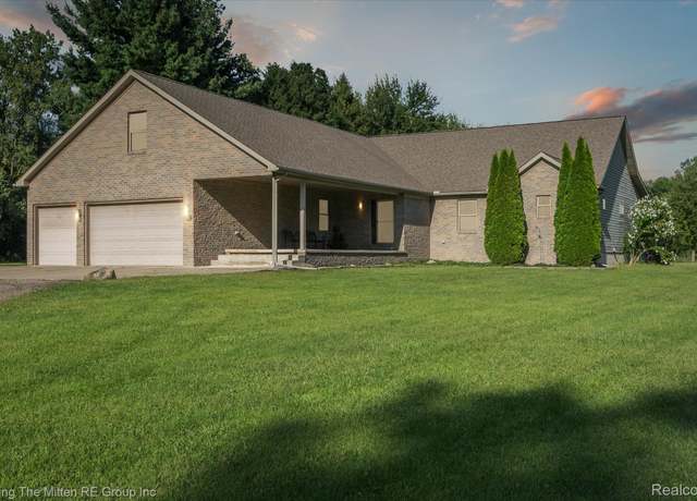 Property at 21855 Huron River Dr, Huron Charter Township, MI 48164, 6 beds, 4.5 baths