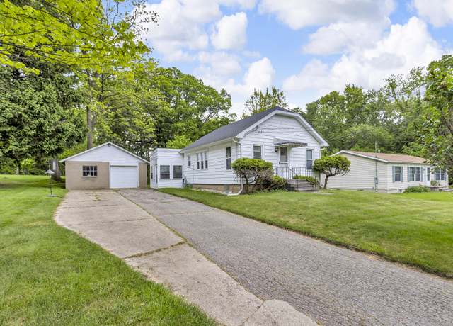 Property at 547 Pershing Ave, Jackson, MI 49203, 2 beds, 1 bath