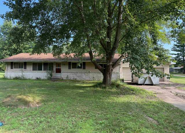 Property at 9575 E Broomfield Rd, Mount Pleasant, MI 48858, 3 beds, 2 baths