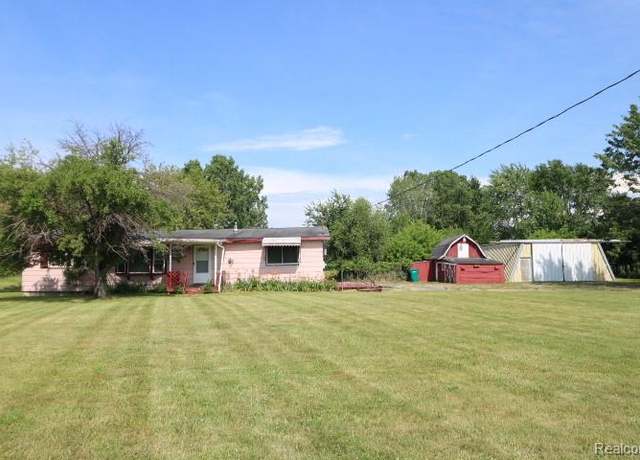 Property at 3800 N Durand Rd, Corunna, MI 48817, 3 beds, 2 baths